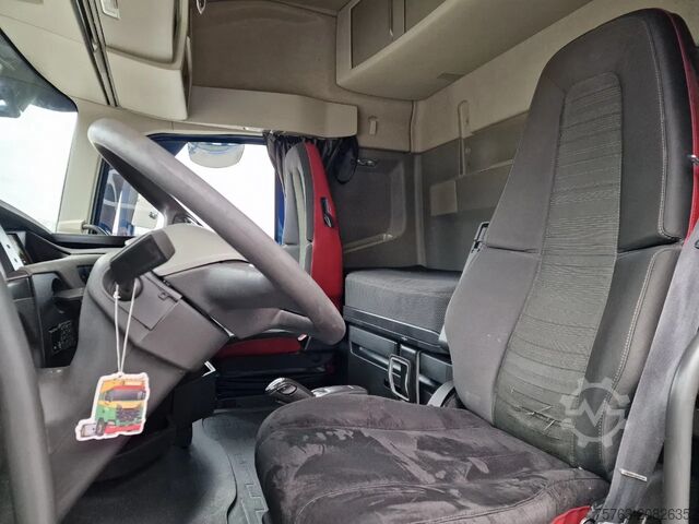 Štandard-SZM Volvo FH 13.500 Globetrotter - PTO/Hydraulic - Full a...