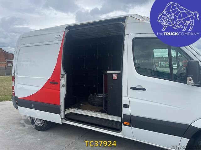 Kassevogn Mercedes-Benz Sprinter 313 37s