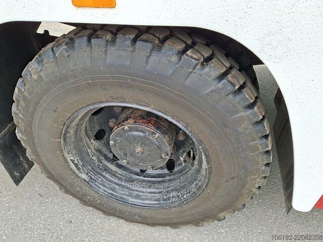 Autospecială de pompieri Iveco FF 135E22 LF16/22