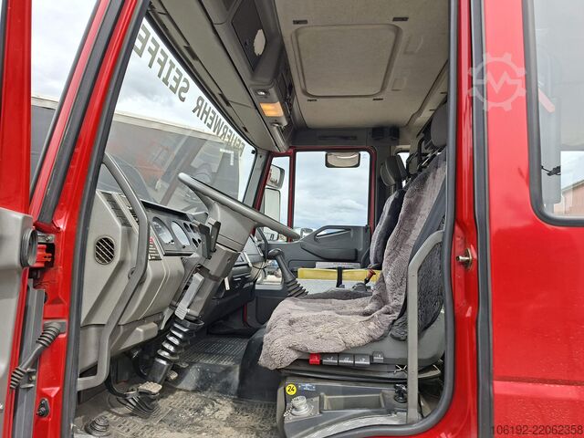 Autospecială de pompieri Iveco FF 135E22 LF16/22