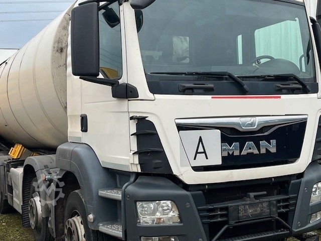 Müllwagen MAN TGS 35.360 8x2