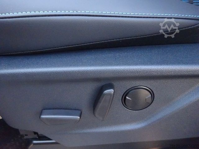 Kleinbus FORD Tourneo Custom 340L2 Sport AT 2.5L PHEV 360Kam