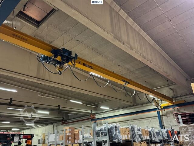 Dụng cụ nâng Munck Overhead Crane – 2.5 Ton / 18 m Span / Remot