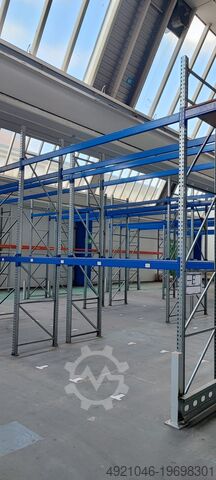 مستودع خليج عالية Schäfer / META MultiPals Hochregallager für ca. 900 Paletten