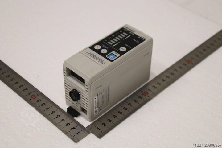 Messverstärker Keyence SJ-M300