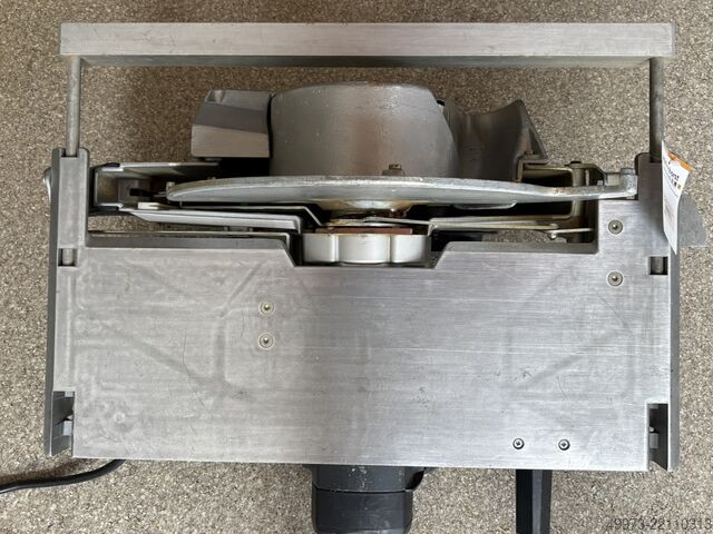 Sierra circular manual para carpintería con cabezal fresador de entalladuras FESTO AXP 132 E