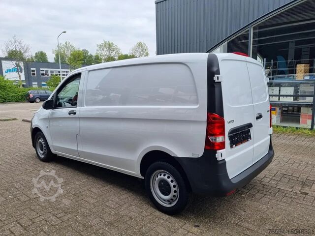 Dobozos kisteherautó Mercedes-Benz Vito 111 CDI/ Airco/ Navi/ EURO 6