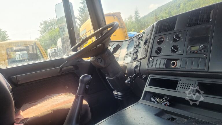 Krókhleðslutæki MAN 26.403 6x2 BL Lift & Lenkachse man Pumpe
