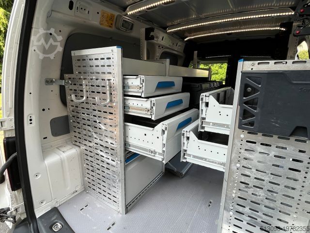 Panel van VOLKSWAGEN CADDY MAXI REGALS. TEMP. 4MOTION DACHTRÄ. KLIMA