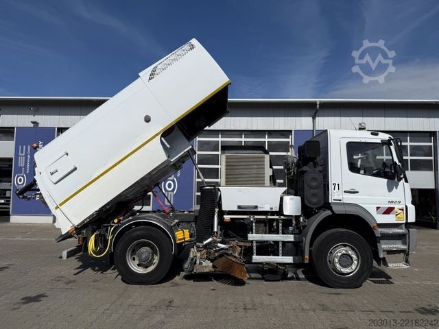 Xe quét đường MERCEDES-BENZ AXOR 1829 Kehrmaschine BUCHER
