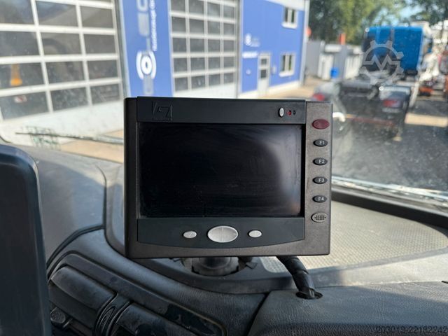 Xe quét đường MERCEDES-BENZ AXOR 1829 Kehrmaschine BUCHER