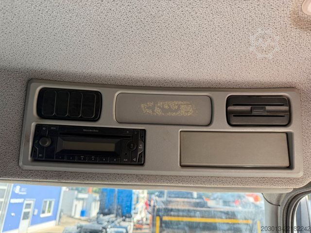Xe quét đường MERCEDES-BENZ AXOR 1829 Kehrmaschine BUCHER