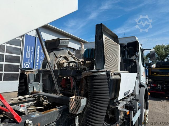 Xe quét đường MERCEDES-BENZ AXOR 1829 Kehrmaschine BUCHER