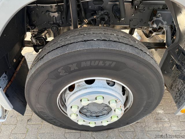 Xe quét đường MERCEDES-BENZ AXOR 1829 Kehrmaschine BUCHER