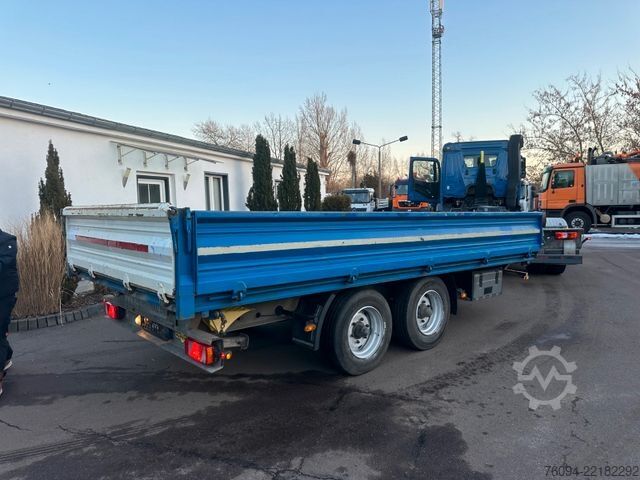 Trīspusējā pašizgāzēja piekabe HUMBAUR HTK 115024 Tandem Dreiseitenkipper Rampen