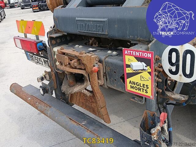 Transporti me kontejnerë Renault Kerax 370