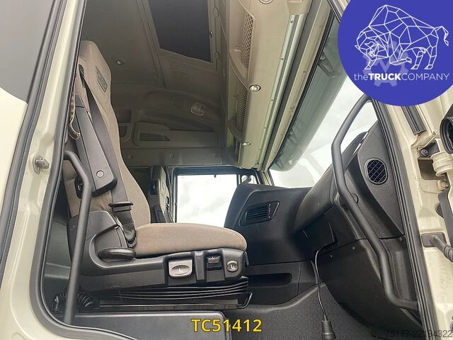 Estándar-SZM Iveco Stralis 440 S40