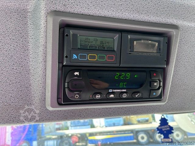 Camion frigorifique MERCEDES-BENZ Atego 3 Kühlkoffer Thermoking Ladebordwand Cools