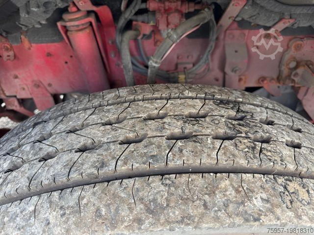 Camion cu platformă DAF XF 440 / Atlas Kran 145.2 Bj 2017 /HU 02/2026