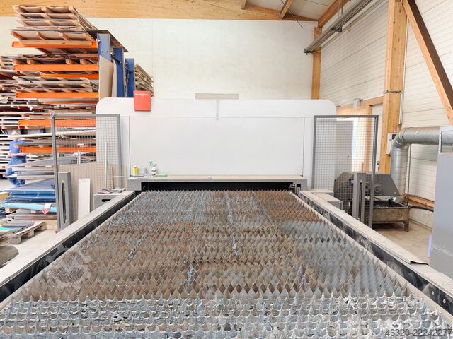 < 600 h 6 kW kuitulaser, uusi resonaattori BYSTRONIC BySprint Fiber 4020 6kW