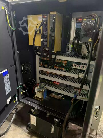 Torno CNC DOOSAN LYNX 220LC
