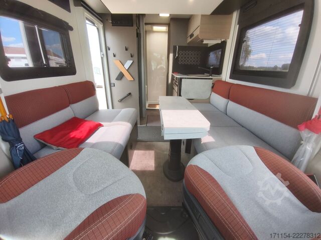 Daļēji integrēta kemperis CHALLENGER X 150