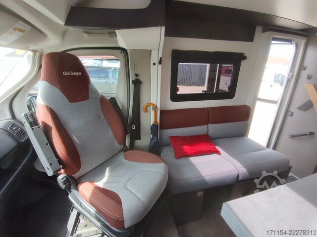 Daļēji integrēta kemperis CHALLENGER X 150