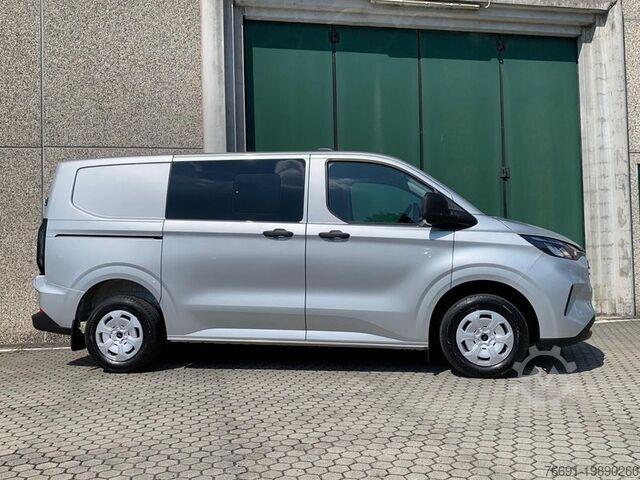 Furgone Ford Custom 6 posti - PRONTA CONSEGNA   -