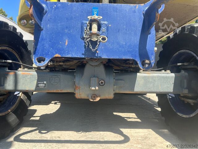 মোবাইল এক্সকাভেটর LIEBHERR A 920 / Oil Quick