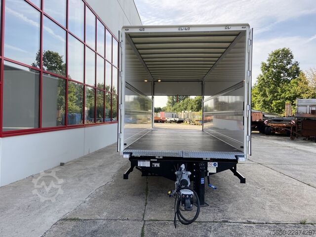 Kastiga haagis Möslein TK0105D-L Weiß  Tandem Koffer, Ladebordwand 1,5 t + DurchladbarNeufahrzeug --