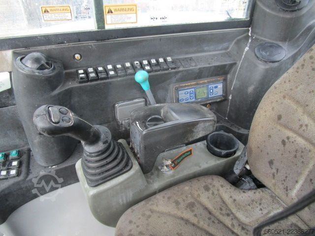 Riteņu ekskavators Takeuchi TB 295W - POWERTILT + Schnellw + 3 Löffel