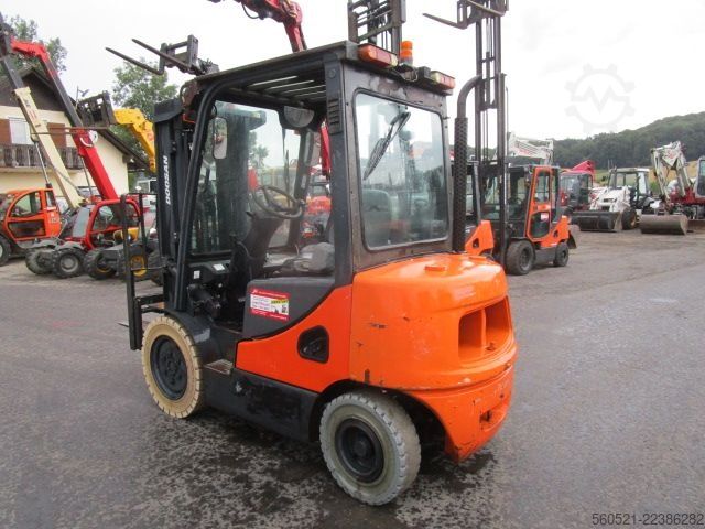رافعات شوكية ديزل Doosan D25S-5 -Triplex-Freihub 4,75m + Seitenschieber