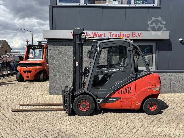 Linde H35D-02 Duplo 365 stranski pomik / nastavljiv nosilec vil VW dizel 2019 LINDE H35D-02 Duplo 365 Sideshift / Vorkversteller VW Diesel 2019
