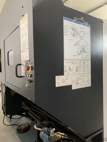 Pusat pembubutan dan milling CNC Mazak Integrex 100-IV