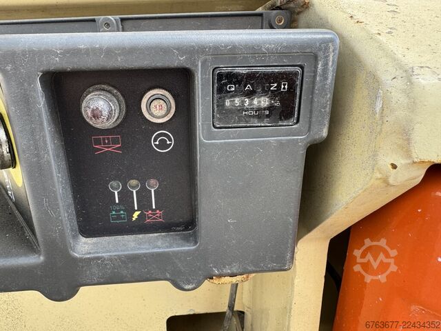 JLG 2646ES Plataforma de Tijera / Plataforma de trabajo / Tijera 10M altura de trabajo Eléctrica 200 JLG 2646ES SchaarHoogwerker / Arbeitsbuhne / Sciccor 10M werkhoogte Elektrisch 2006