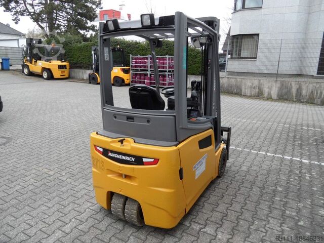 Electric 3-wheel forklift Jungheinrich EFG 216 - ZV-Gerät - Triplex - NEUE Batterie