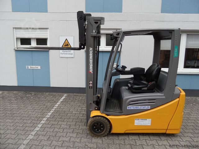 Electric 3-wheel forklift Jungheinrich EFG 216 - ZV-Gerät - Triplex - NEUE Batterie