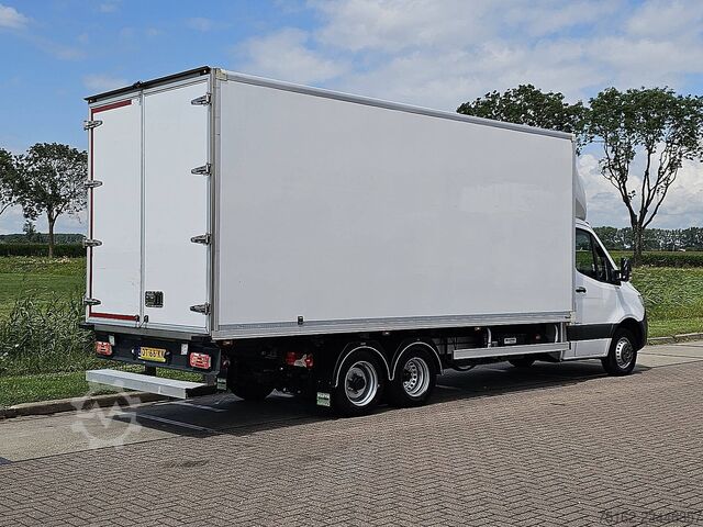 Kovček MERCEDES-BENZ SPRINTER 515 ac automaat EURO6
