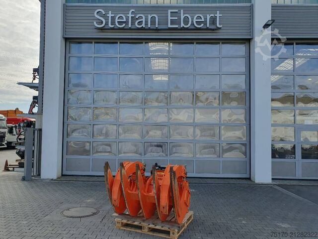 Westtech Woodcracker G1250 alat pembersih tunggul / lengan penjepit OQ65 DEMO Westtech Woodcracker G1250 Roderechen / Greifarme OQ65 DEMO