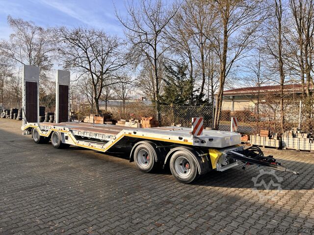 Remolque de plataforma baja Möslein T 4 VB H1 R  neuer 4 Achs Tieflader + Radmulden