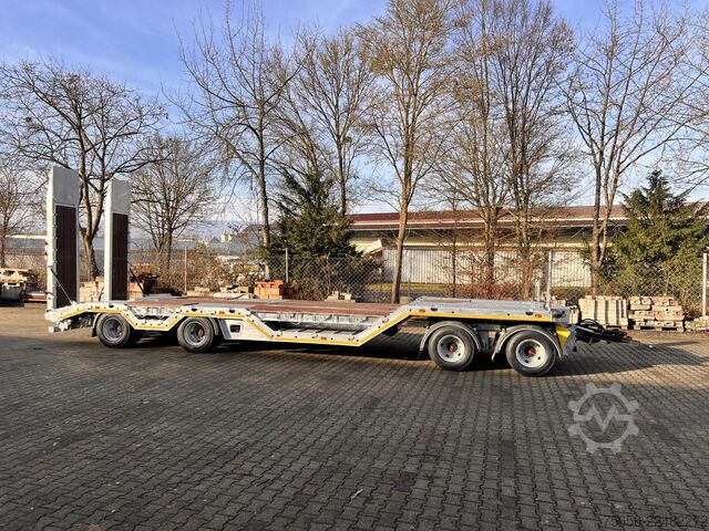 Remolque de plataforma baja Möslein T 4 VB H1 R  neuer 4 Achs Tieflader + Radmulden