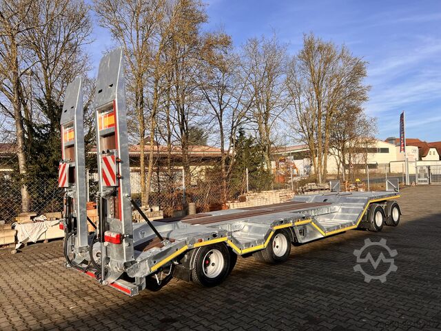 Remolque de plataforma baja Möslein T 4 VB H1 R  neuer 4 Achs Tieflader + Radmulden