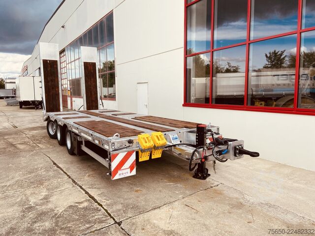 Reboque com plataforma rebaixada Möslein TT 31  31 t GG Tridem- Tieflader 3 Achs, gelenktNeufahrzeug