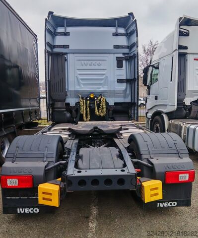 Standardni traktor jedinica Iveco s-way 480