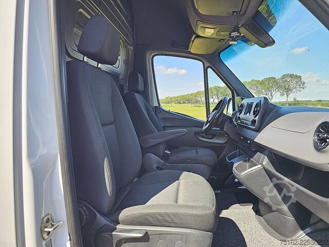  MERCEDES-BENZ SPRINTER 314