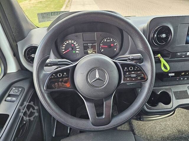 Carrinha de tejadilho alto MERCEDES-BENZ SPRINTER 315 Bakwagen Laadklep!