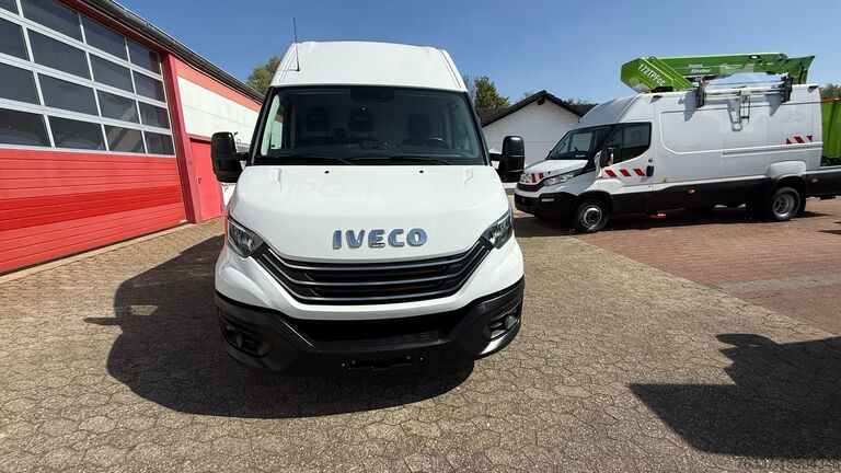 Dobozos kisteherautó Iveco Daily 35S14 Transporter Kastenwagen L3H2