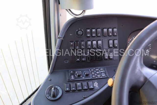 Autocar de turism Mercedes-Benz Tourismo 17RHD / Full Options / 14m