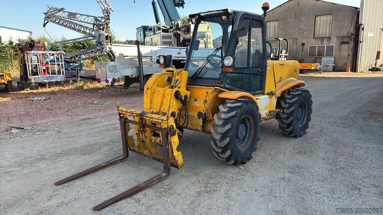 Manipulador telescópico JCB Loadall 520-50