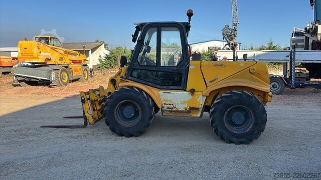 Manipulador telescópico JCB Loadall 520-50